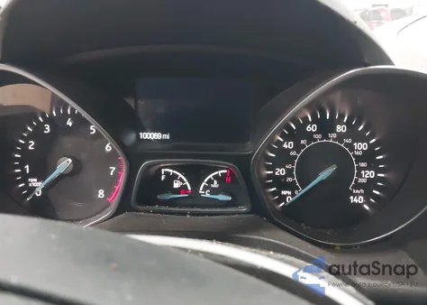 2017 Ford Escape Titanium z USA, uszkodzony, nr VIN 1FMCU9J90HUF10075